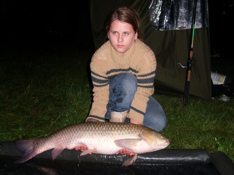 1.místo největší ryba Viktorie Geržová 13 let.JPG